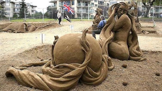 Awesome sand sculptures