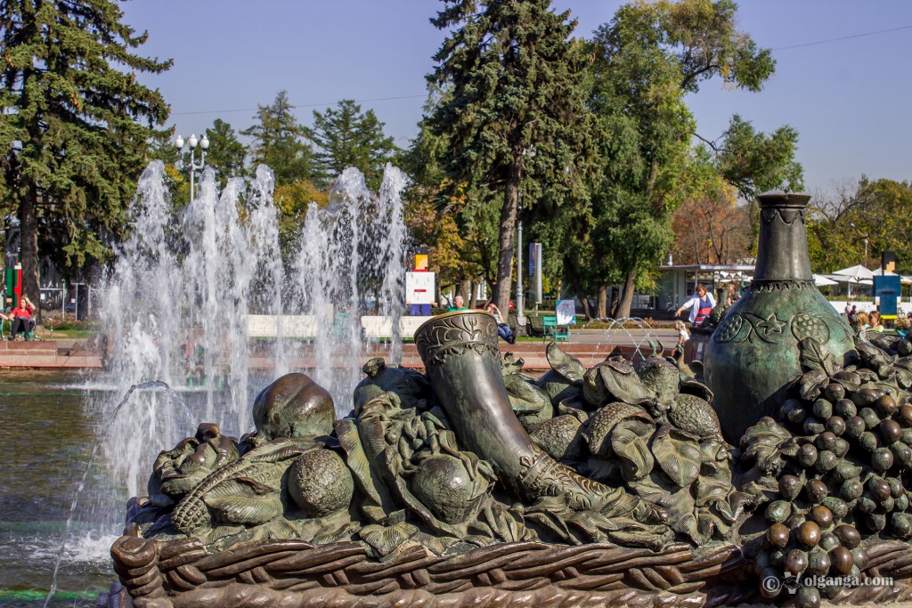 Fountain sculpture at VDNKh, Moscow