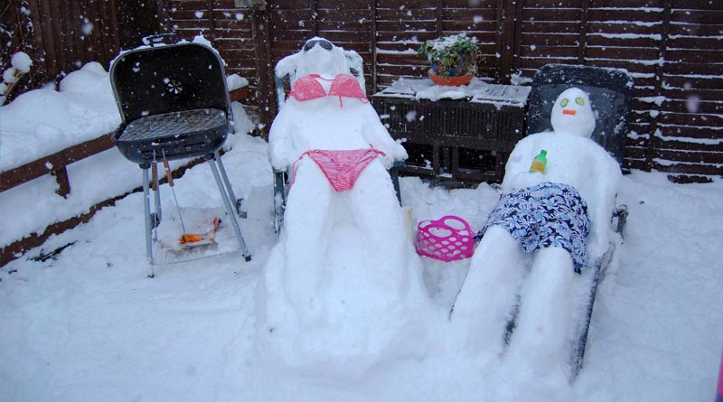 Sunbathing positive snowmen