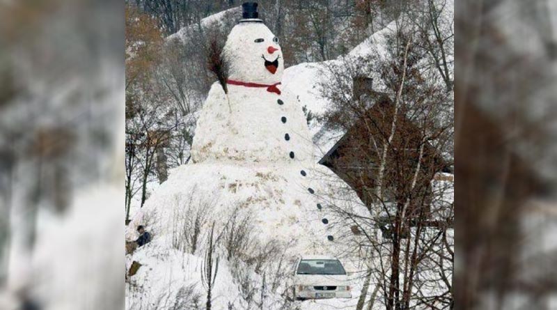 Positive, laughing snowman