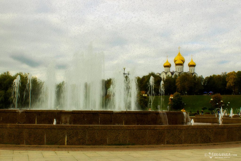 Musical Fountains at Strelka and view on Ouspensky Cathedral, Yaroslavl 2016