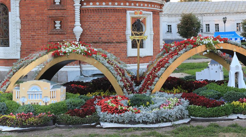 Flowerbed designed by Yaroslavl city, 2016