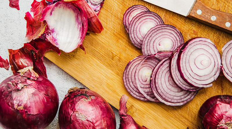 Woman sends a truck of onions to her disloyal ex-boyfriend as a revenge